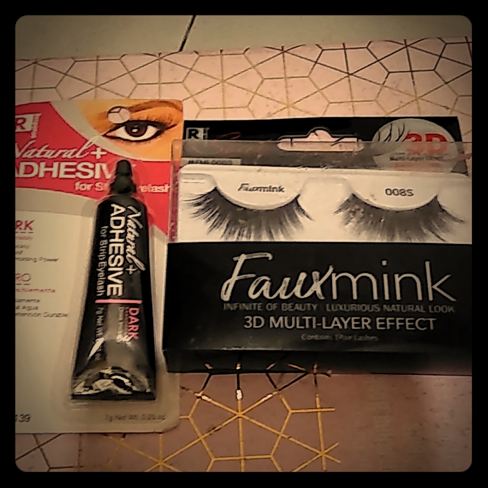 Eye lashes